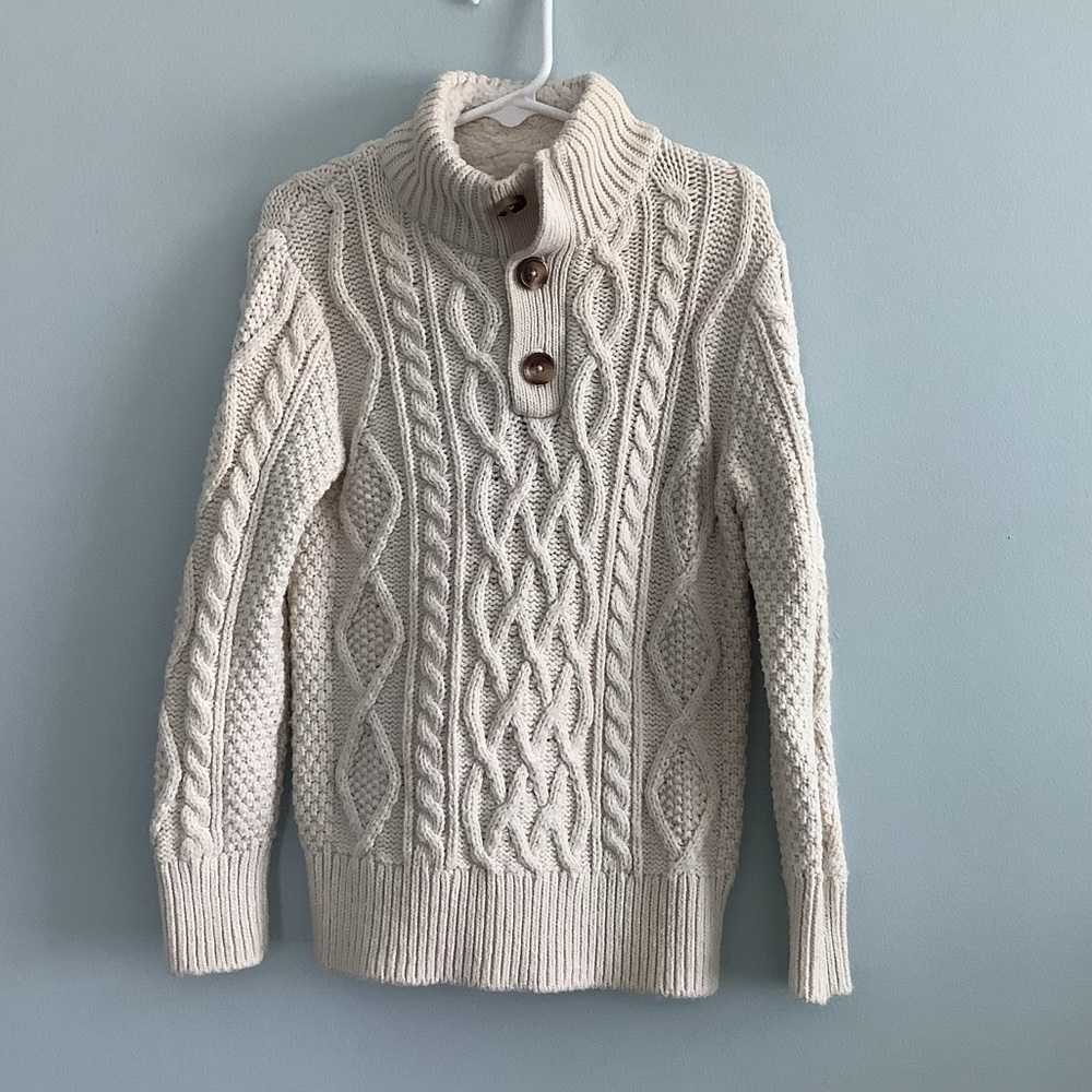GAP Cable Knit Sweater. - Picture 2 of 5